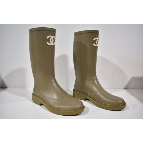 Chanel 22K Dark Beige Caoutchouc White CC Logo High Pull On Rubber Rain Boots 40 - Picture 5 of 12